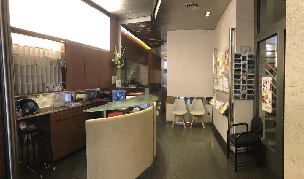 Hotel Nice Ла Сеу д'Ургел Екстериор снимка