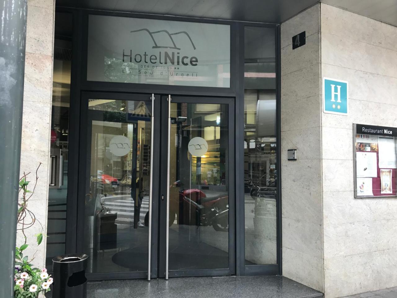 Hotel Nice Ла Сеу д'Ургел Екстериор снимка